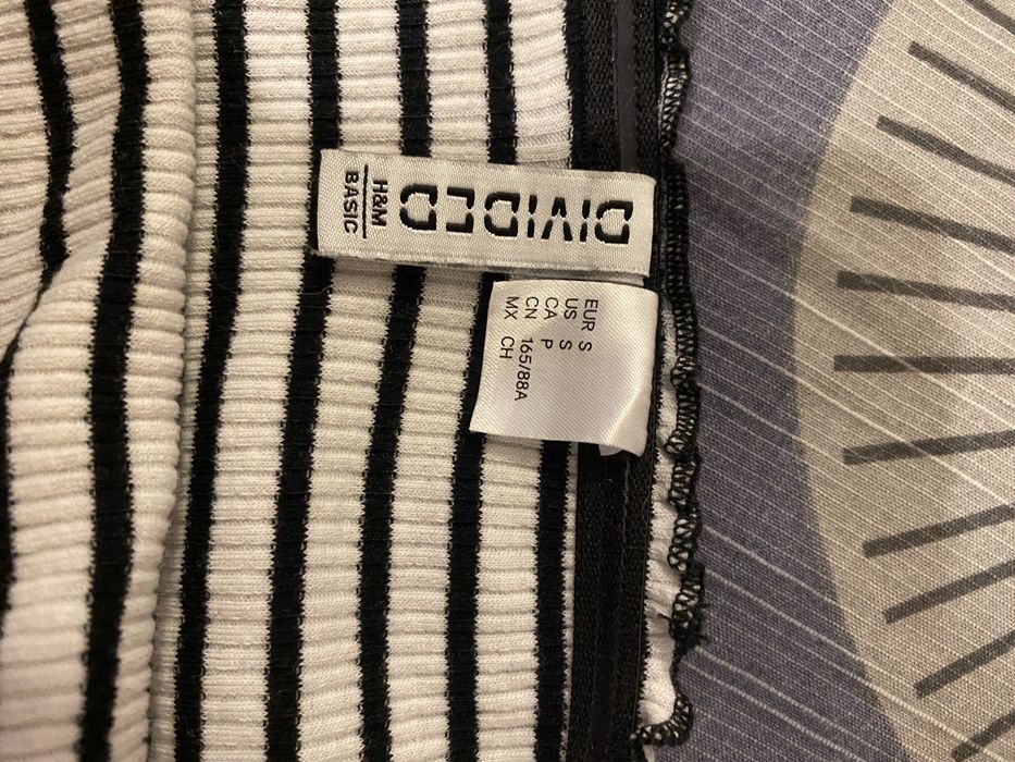 Bluzka crop top odkryte ramiona