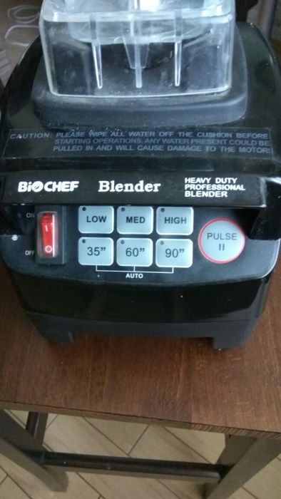 Blender kielichowy Biochef TM-800, 30,000 obr/m, 3 KM mocy