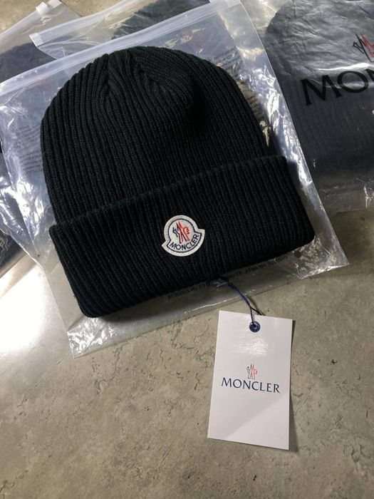 Шапка Moncler