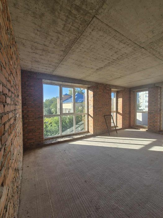 Продам 2-х.кім.ЖК"Кошерний" в центрі міста