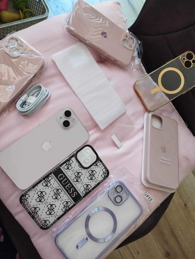 iPhone 13 różowy pink komplet dodatki