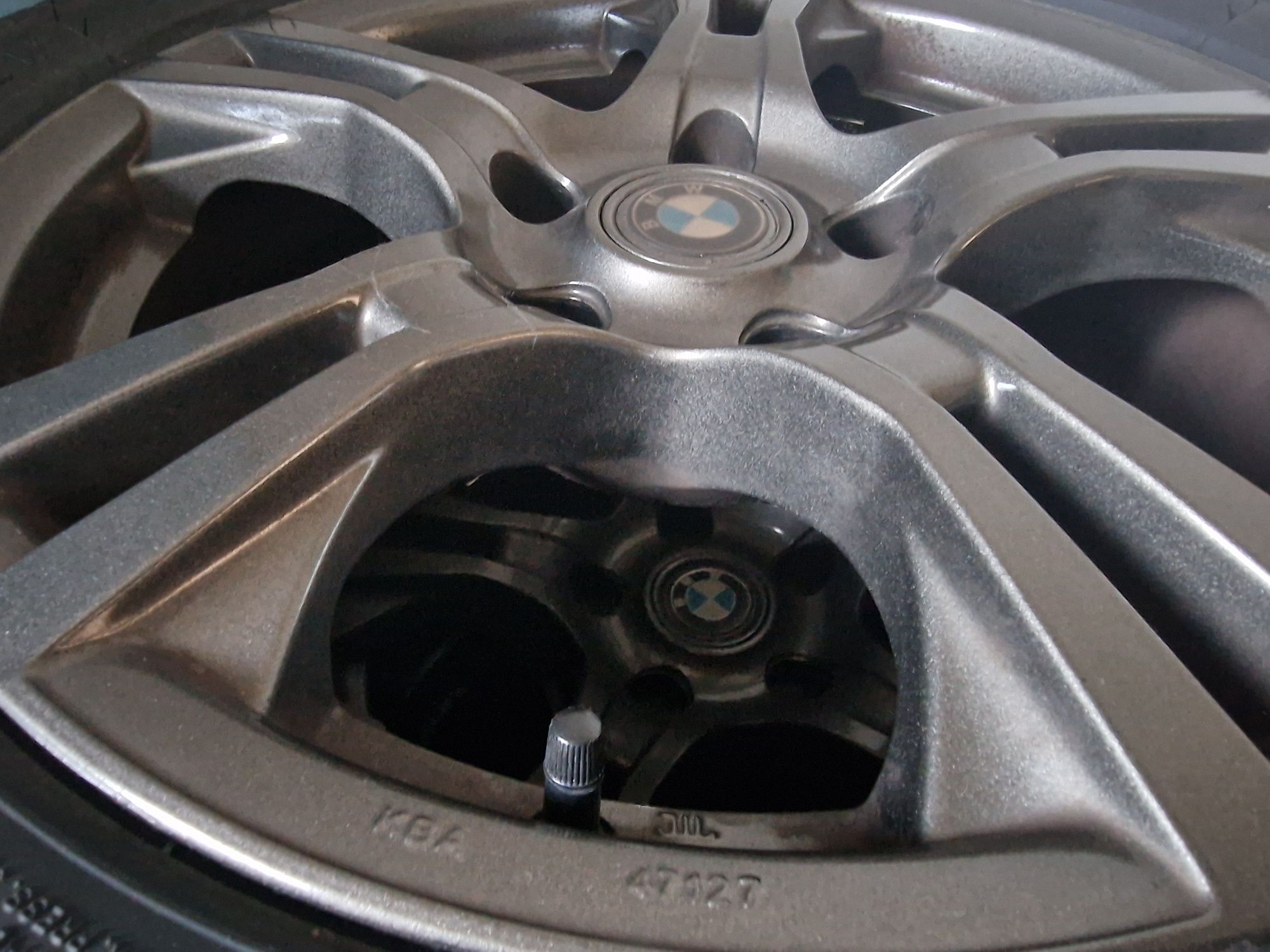 4 jantes bmw + pneu novos
