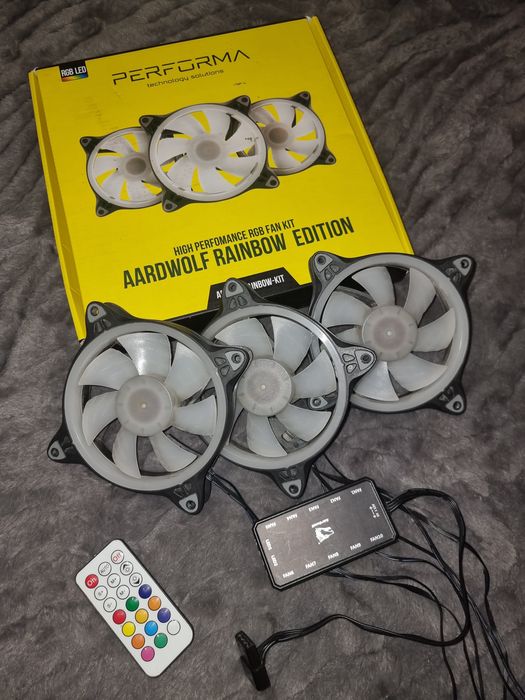 Набір вентиляторів Aardwolf Perfoma RGB 120mm з контролером та пультом