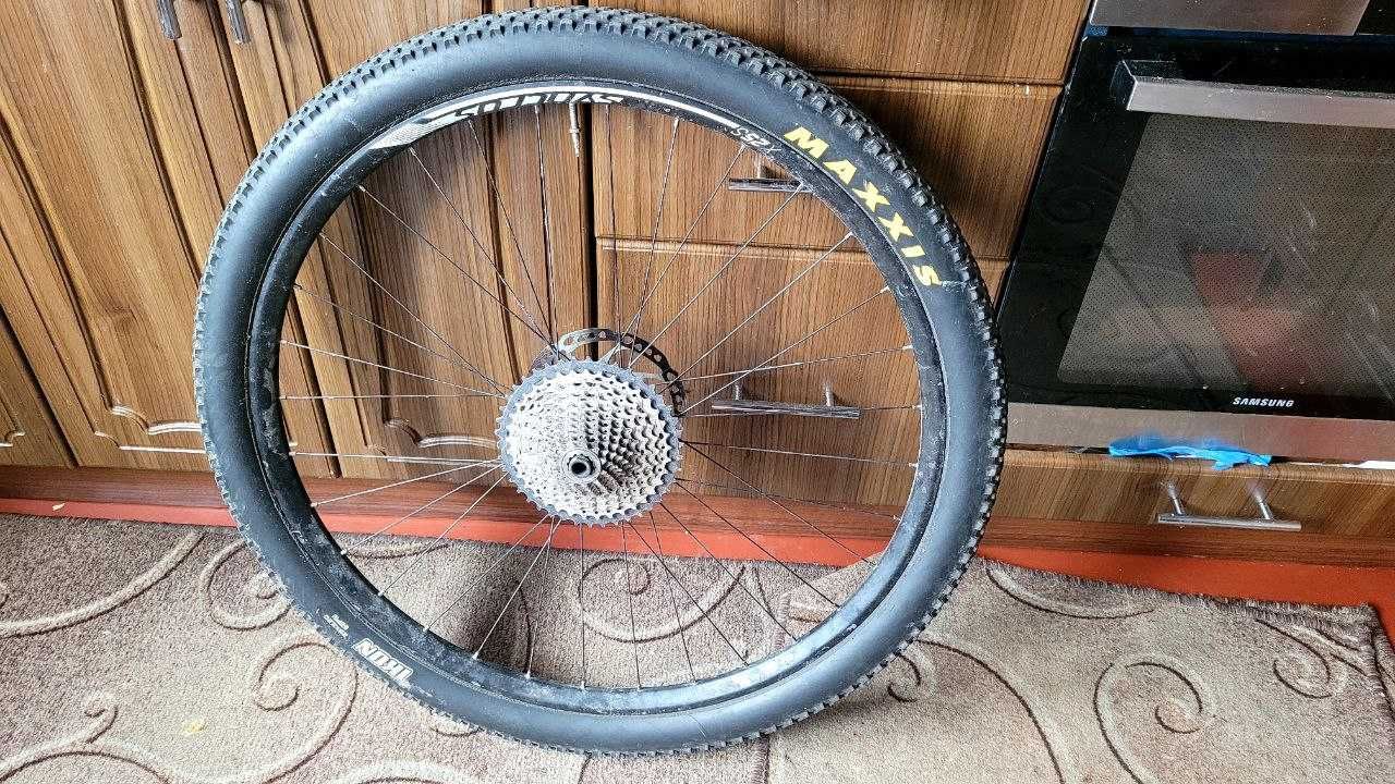 Покришка Maxxis Ikon TR