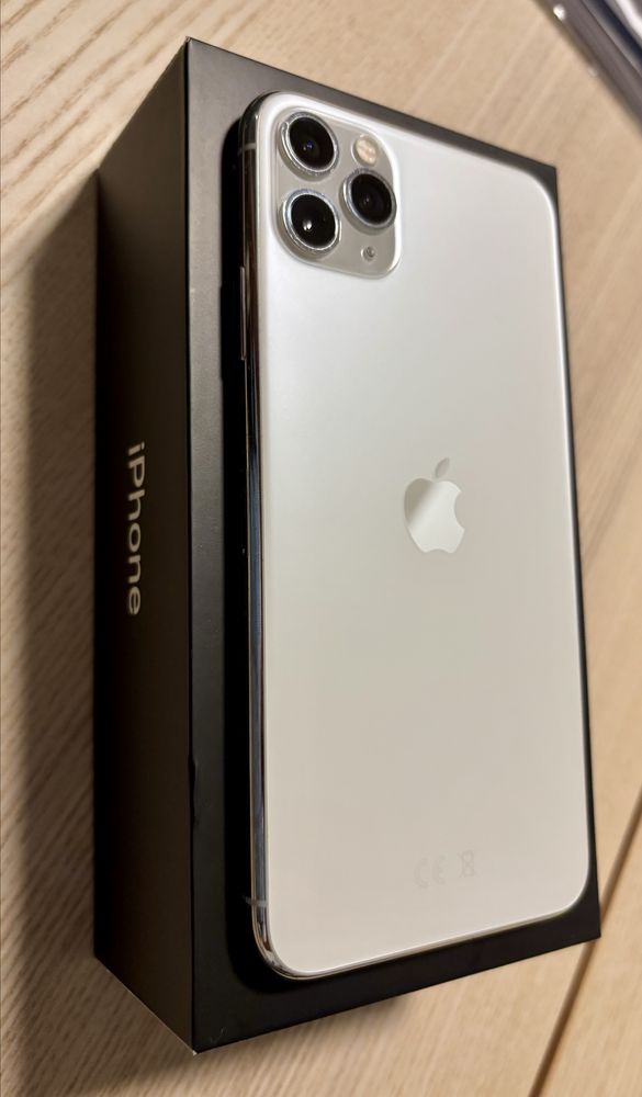 iPhone 11 Pro Max Silver 64GB