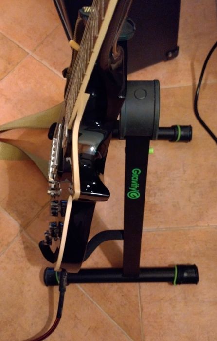 Gravity suporte guitarra elétrica excelente estado