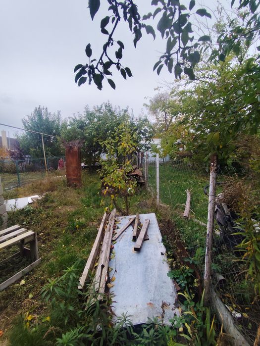 Продам частину будинку р-н Казбет