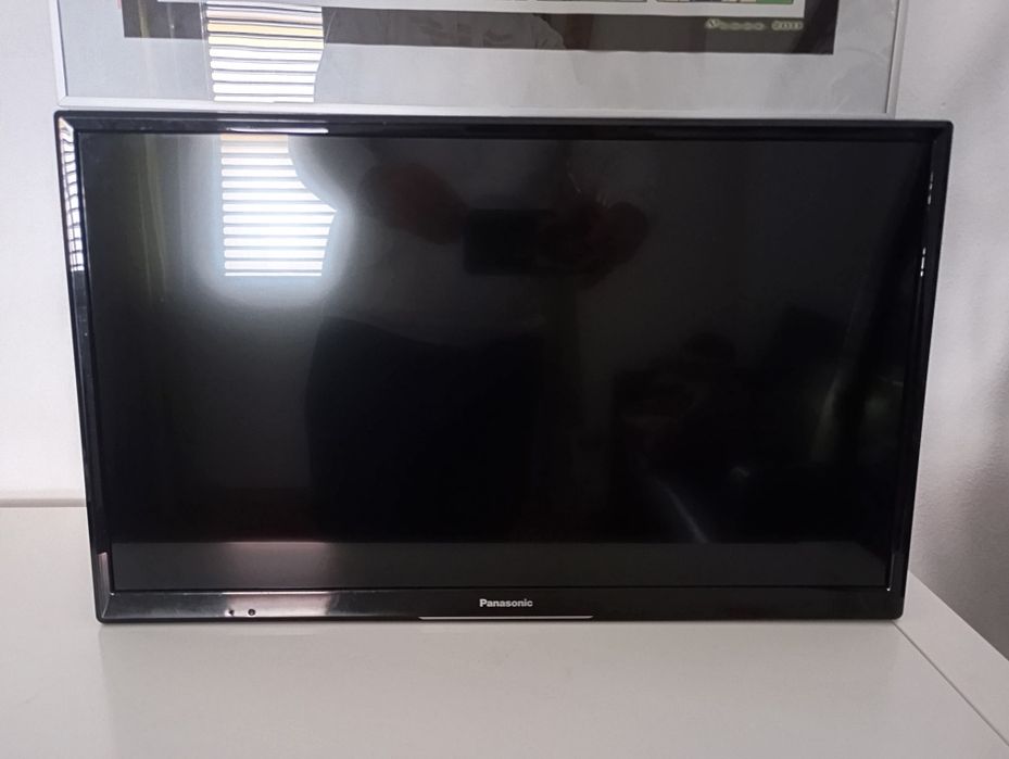 TV LCD Panasonic 27