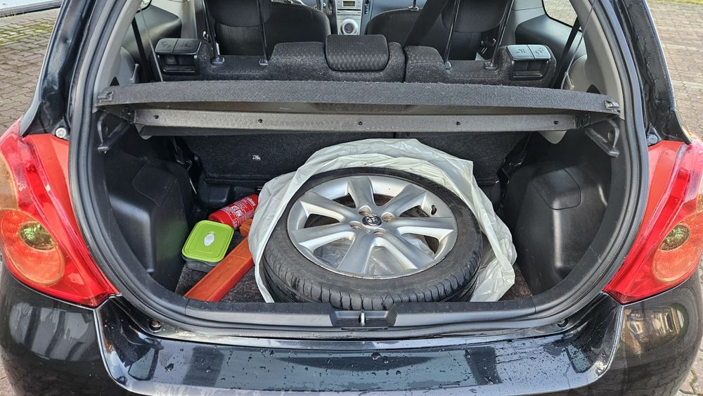 Mały wariat TOYOTA YARIS TS SPORT 1,8 133KM klimatron Alu17 OKAZJA