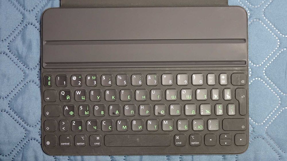 чехол-клавиатура Apple A2038 iPad Pro 11 1,2,3,4 GEN  iPad Air 4,5 GEN
