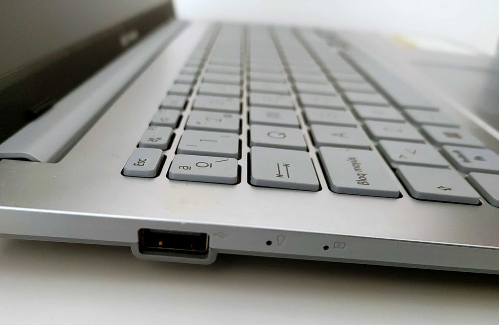 Computador Portátil | Laptop Asus Vivobook Go 15 E150AF