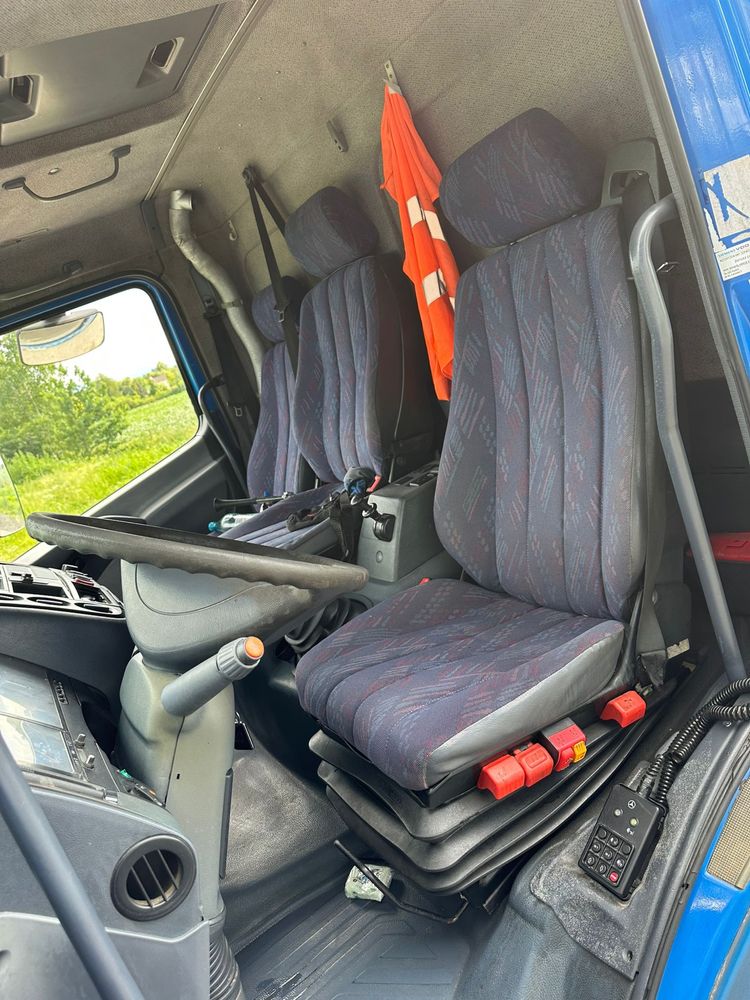 Mercedes Atego 817 Pojazd specjalny Pomoc drogowa