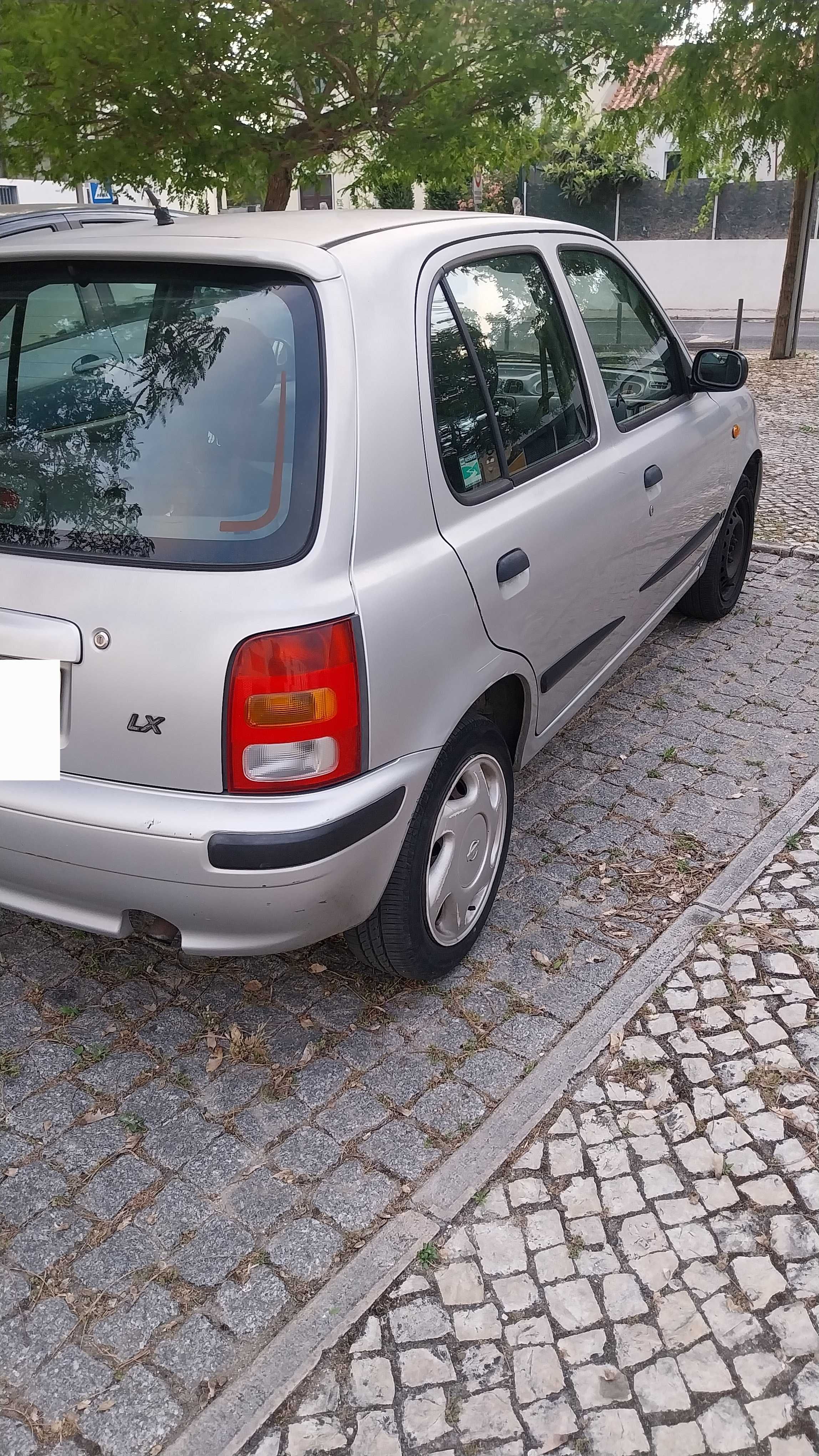 Nissan micra k11