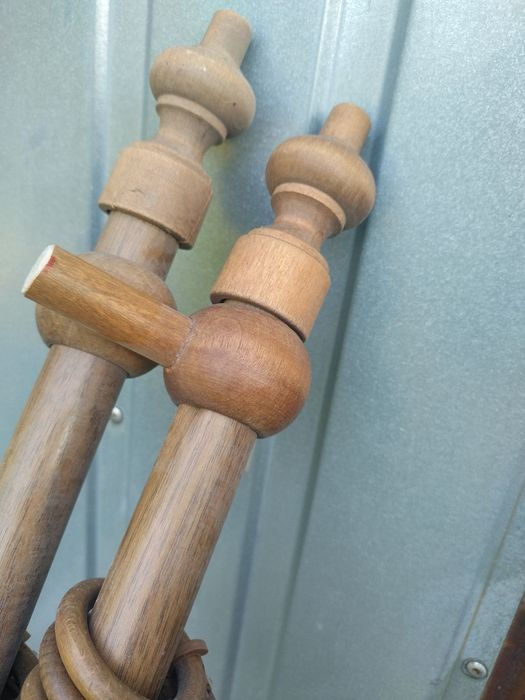 Karnisz podwójny drewniany