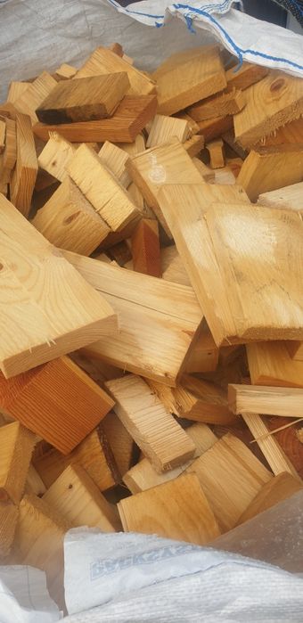 Suche drewno opałowe, ciete palety .rozpałka, gałęziówka, zrzyny tarta