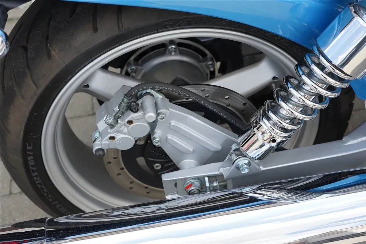 Hyosung GV 650 Aquila, bardzo dobry stan! tylko 2właścicieli od nowości! Niemcy