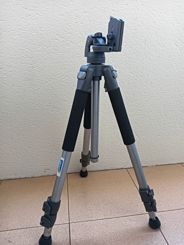 Tripé para máquina fotográfica KENRO