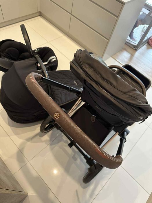 Cybex Priam 2.0 Golden rose. 4w1 – fotelikiem Cloud T i bazą