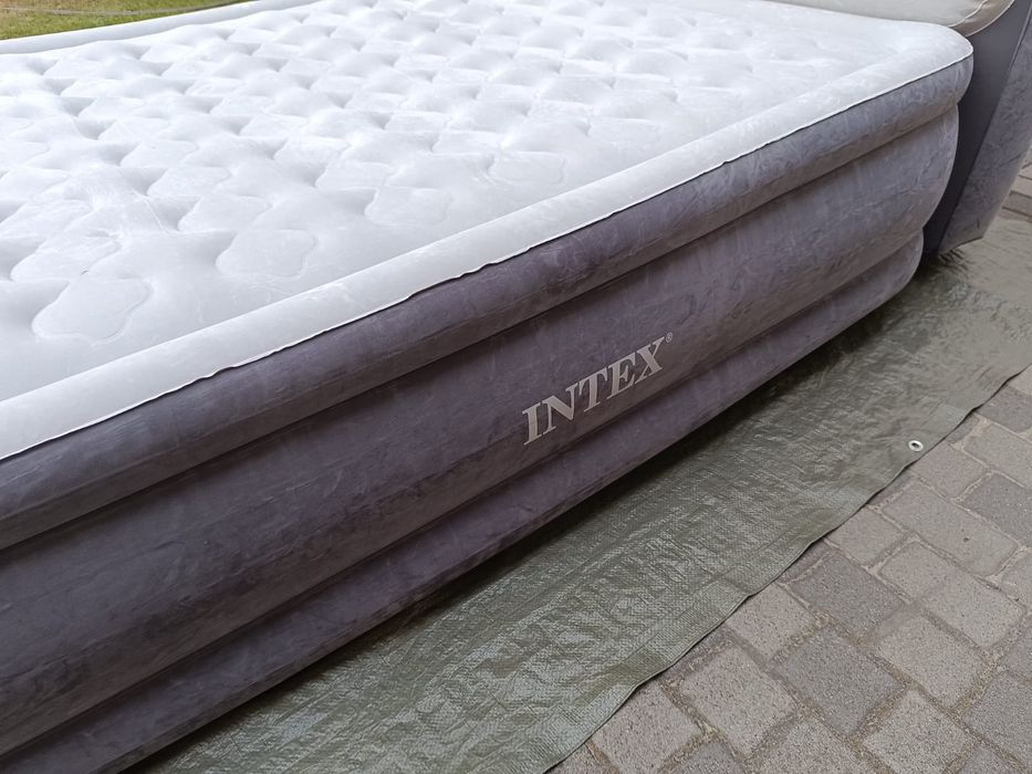 Materac intex z zagłówkiem łóżko