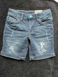 Spodenki jeansowe chłopięce z przetarciami  rozmiar 128