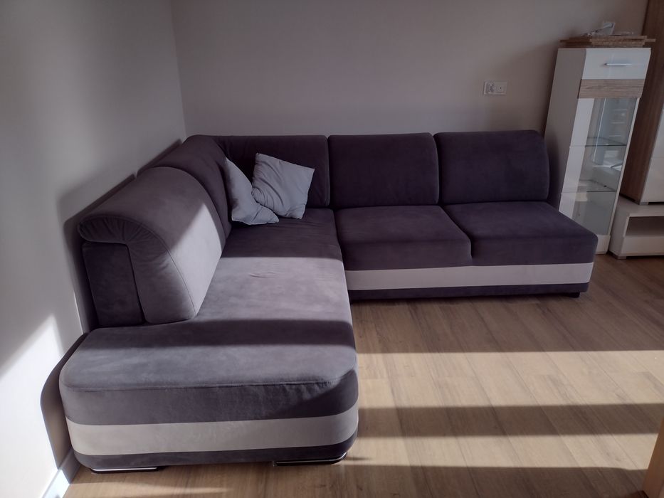 Sofa narożna w bardzo dobrym stanie z Agata Meble