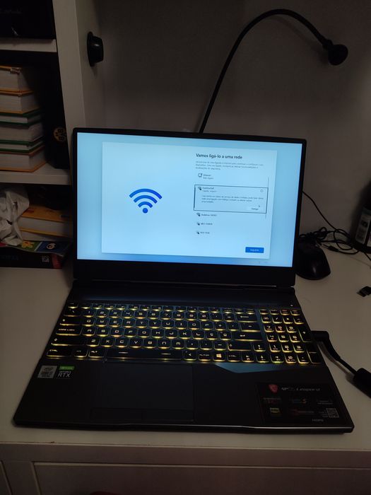 Portátil Gaming MSI GP65 Leopard