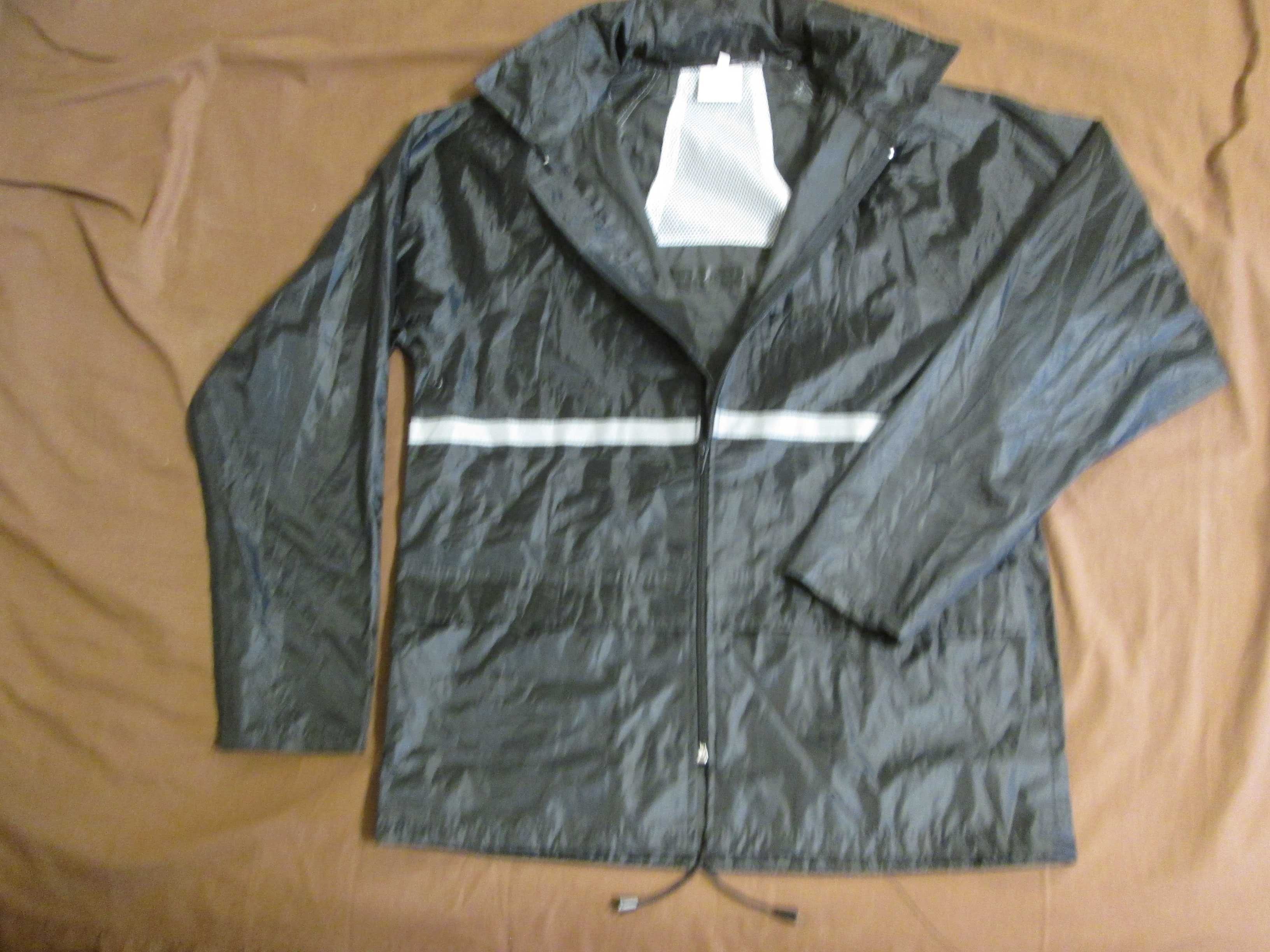 Куртка непромокаемая дождевик чёрная на рост 165-170см.