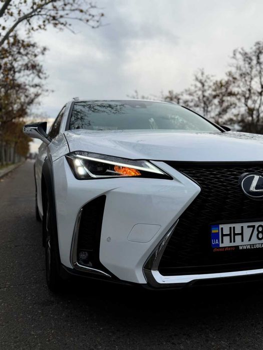 Lexus UX 250H F-SPORT 2021