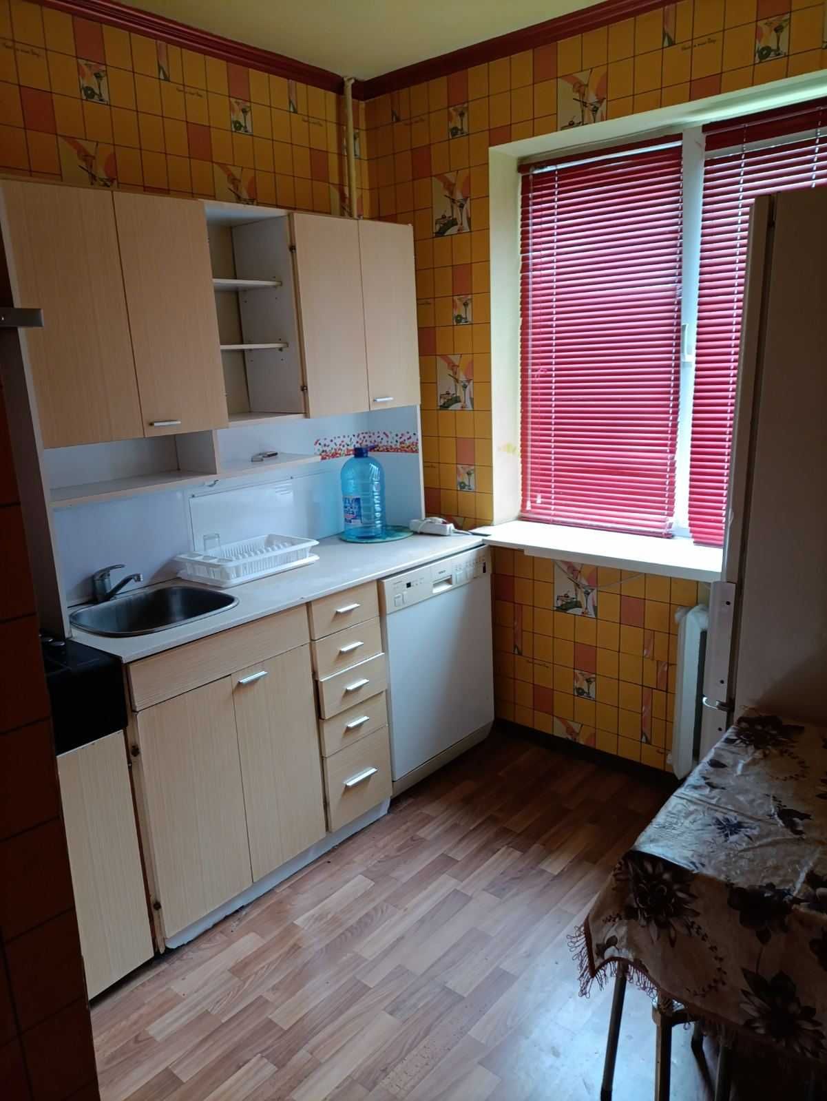 Продам 1 к. квартиру вул. Ощепкова