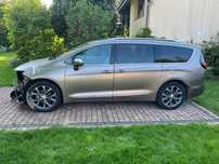 Chrysler Pacifica 2017 Chrysler Pacifica Limited najbogatsze wyposażenie