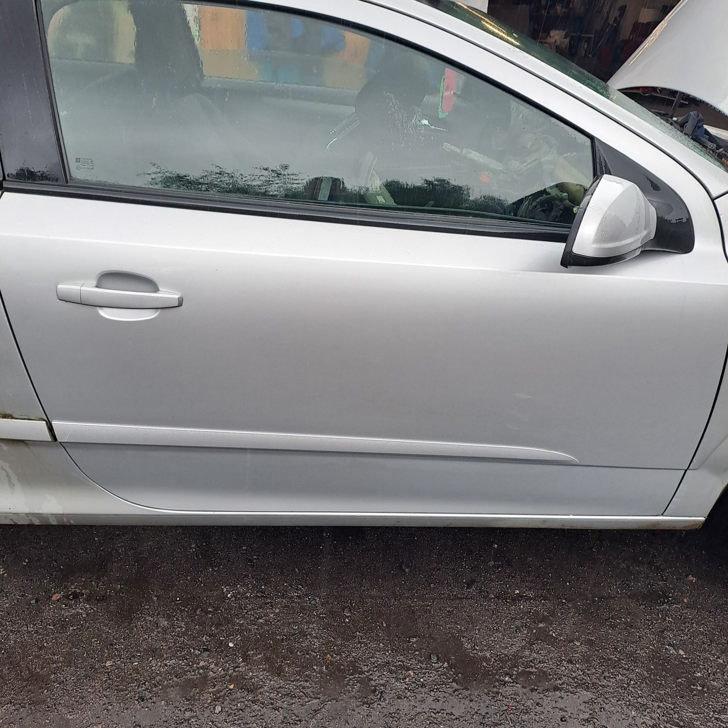 Lampy tył Astra H GTC z157 drzwi lusterko lampa , zderzak tył