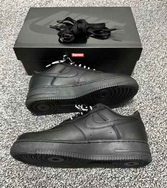 Nike air force 1 Supreme Black EU 39