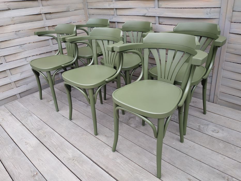 Fameg Thonet krzesła gięte z podłokietnikiem oliwkowe 35szt.
