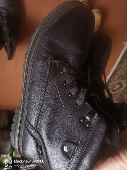Ботинки зимние размеры 41,44,44.
