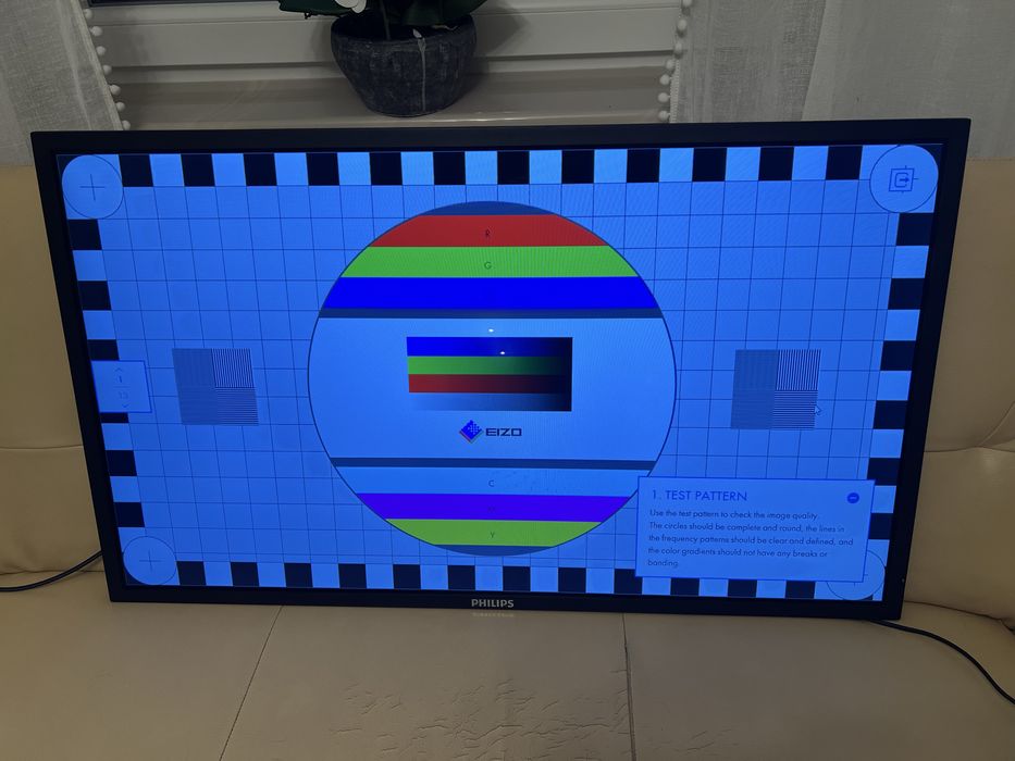 Monitor 42 cale może służyć jako TV +pilot