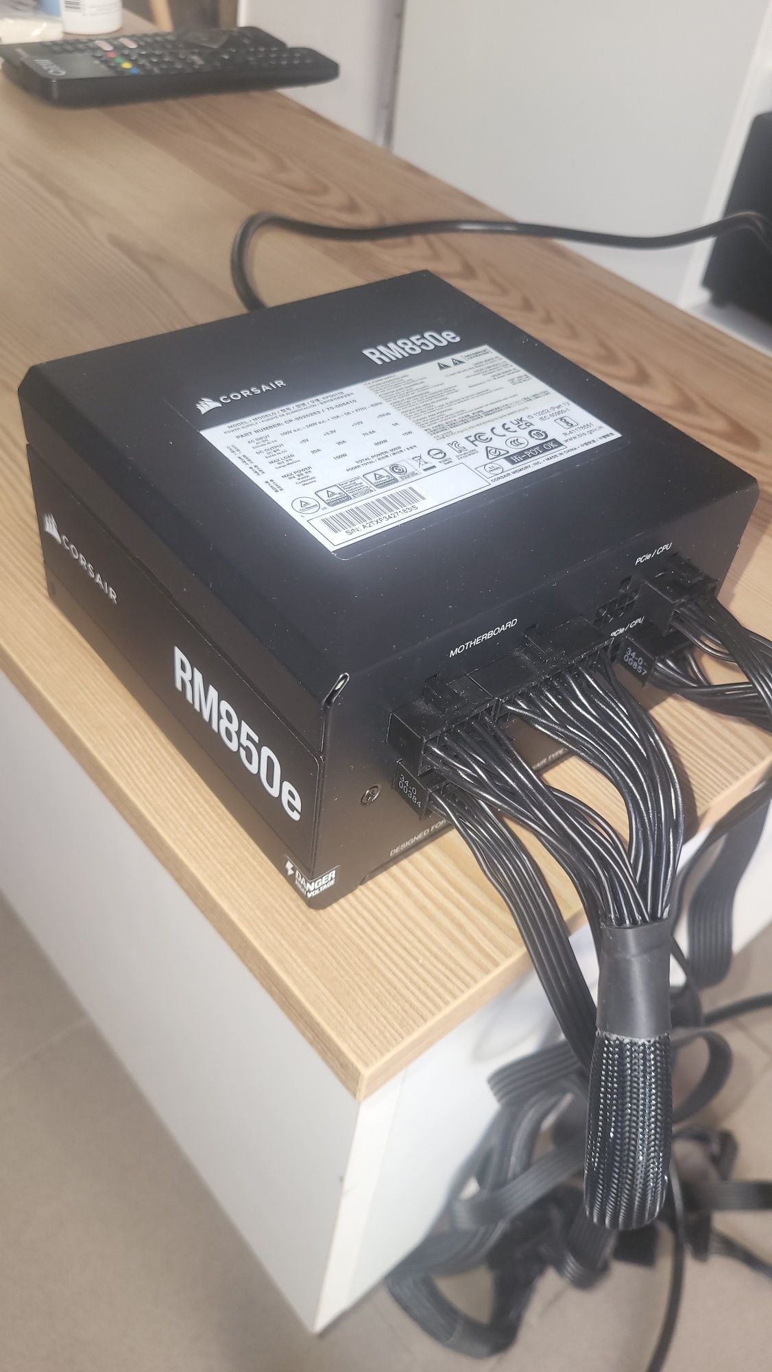 Fonte Corsair RM850e – 850W Gold, Modular, Silenciosa