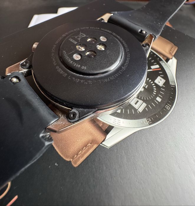 Huawei Watch GT 2 46mm w zestawie ze wszystkim co jest na zdjęciach