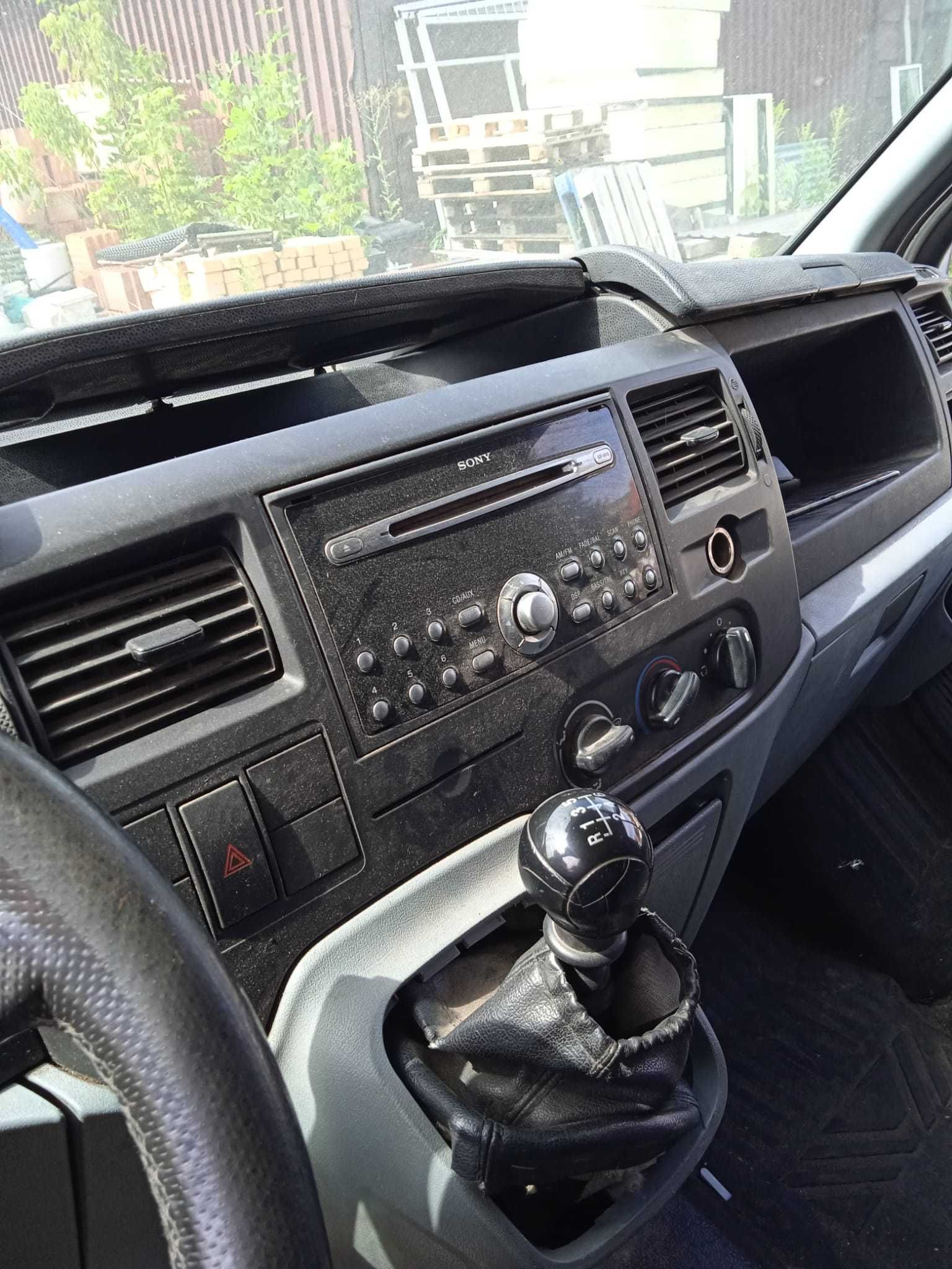 Ford Transit bus 1,5 T ładowności