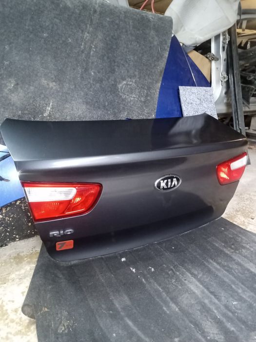 Кришка багажника седан Kia Rio 3 2012 2013 2014 2015 2016