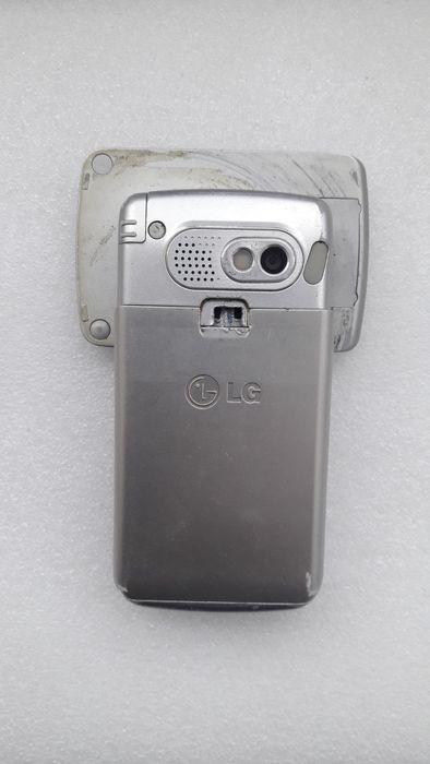 Телефон LG U900 Корея