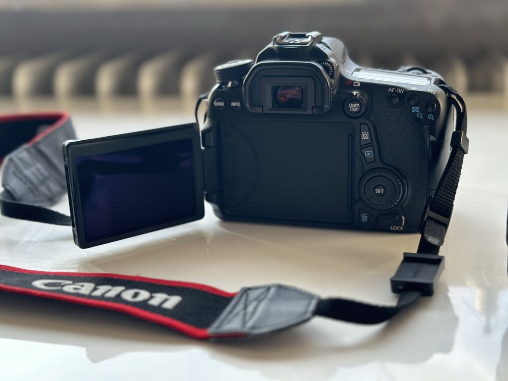 Canon 70d + 4 обєктива EFS 55-200/ EFS 18-55 /EF 50 1:1.8/ EF 50 1:1.4