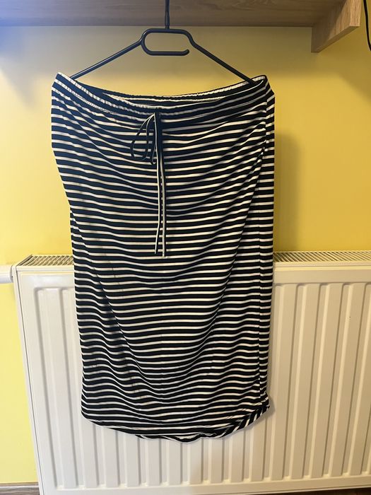 Sprzedam zestaw ubrań ciążowych