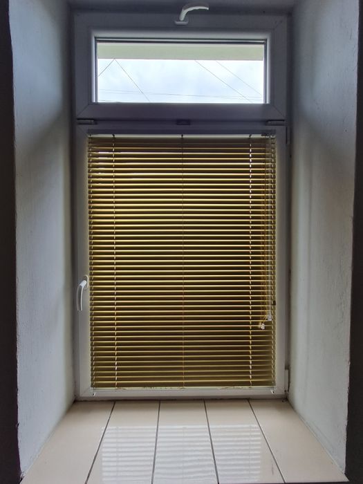 Пластикове вікно б/у