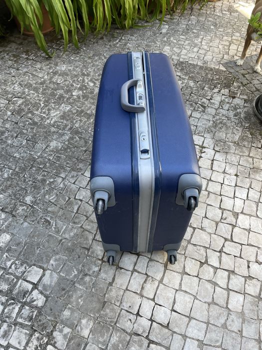 Mala de viagem grande com rodas