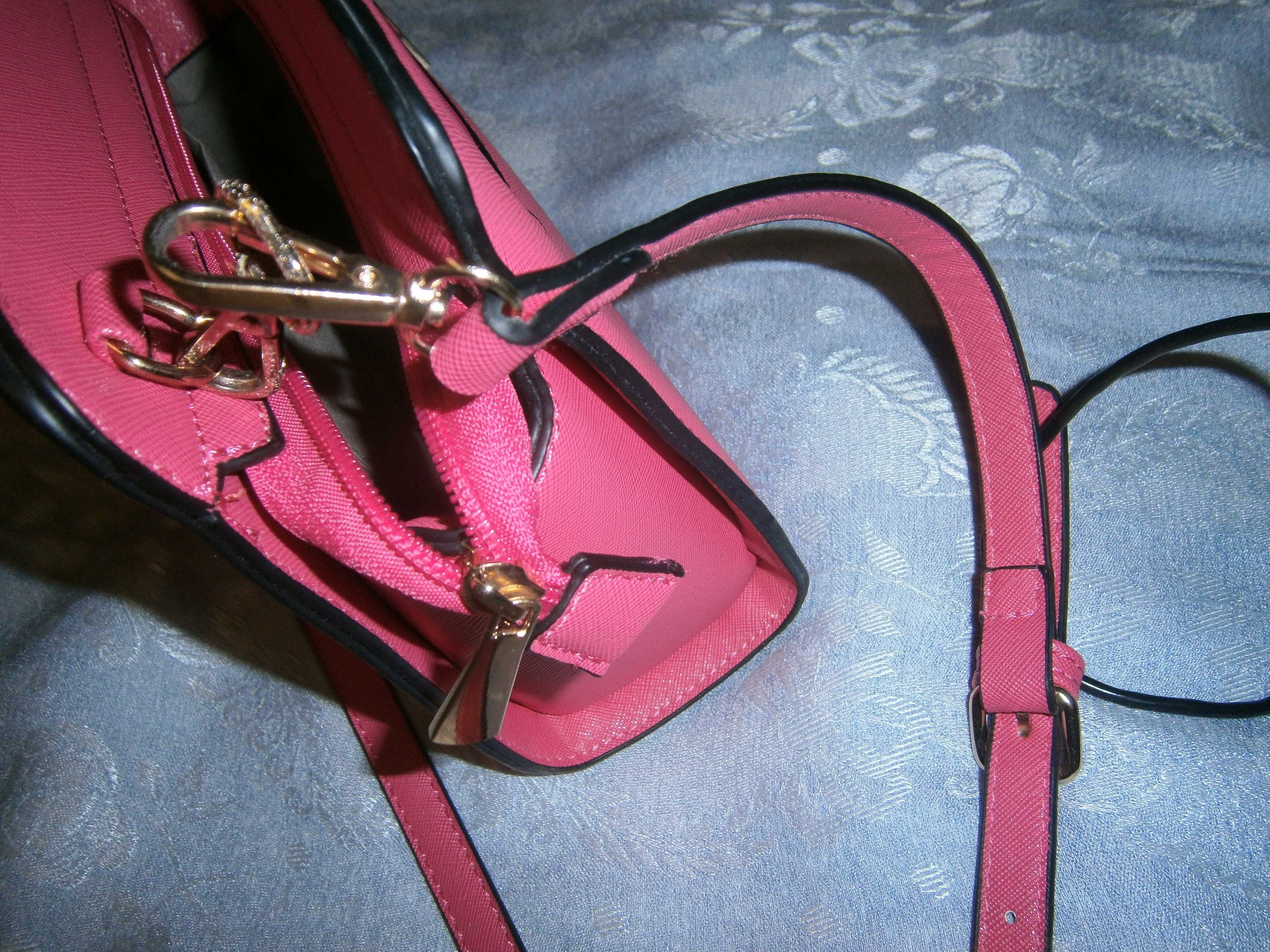 Стильная сумка через плечо, розовая, Новая. Италия