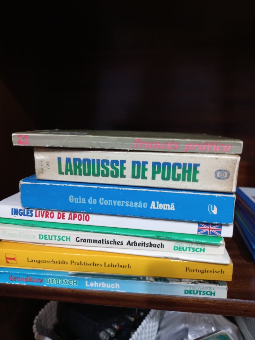 Vendo Livros diversos