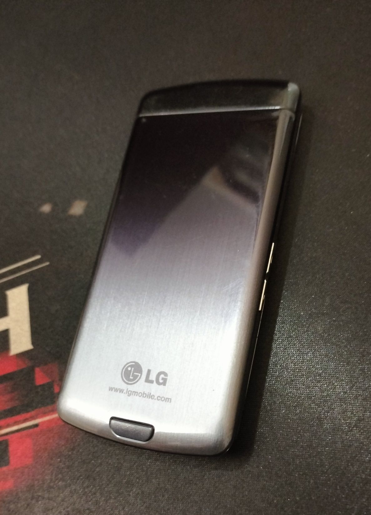 LG KF 510 dark grey в хорошем состоянии