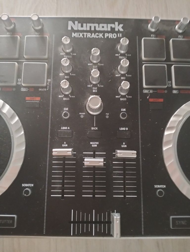Vendo misturador DJ numark pro 2