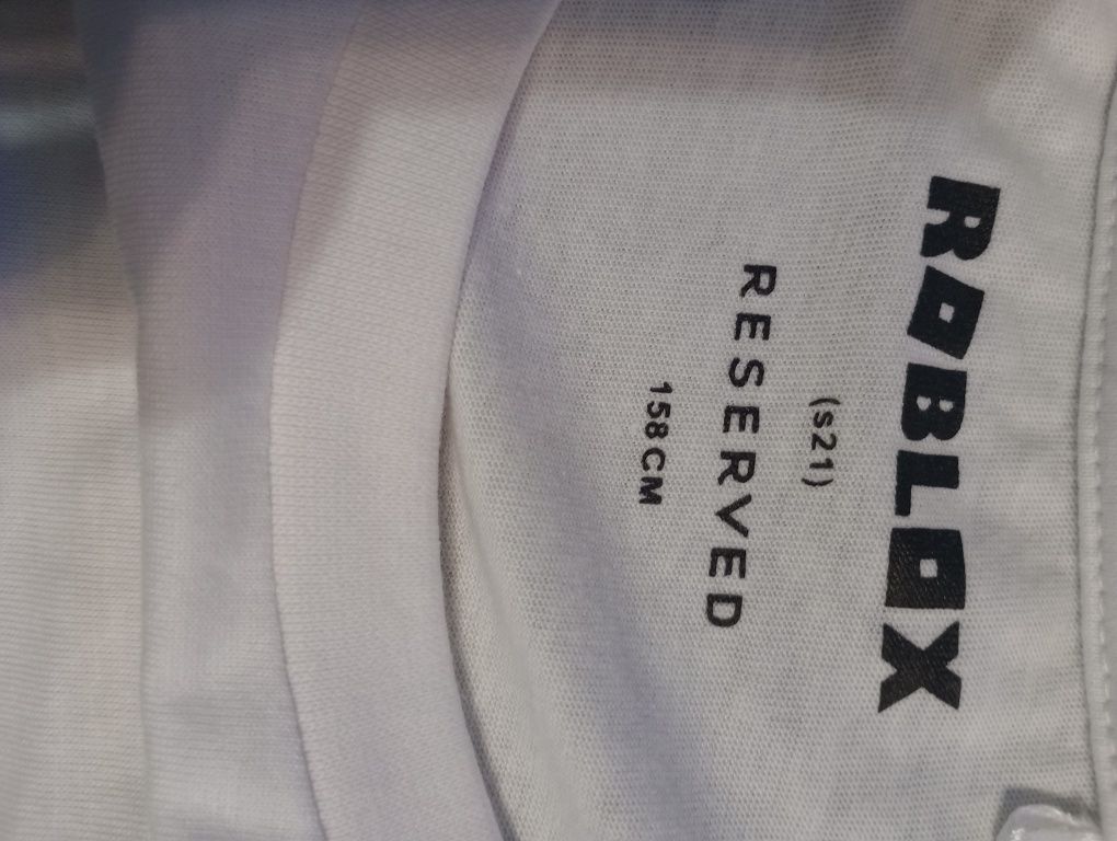 Sprzedam koszulkę Reserved roblox