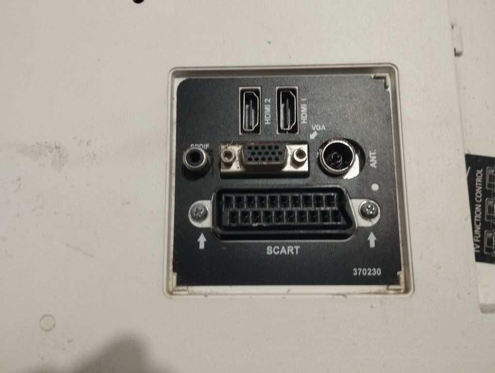 Vendo 2 TVs qilive